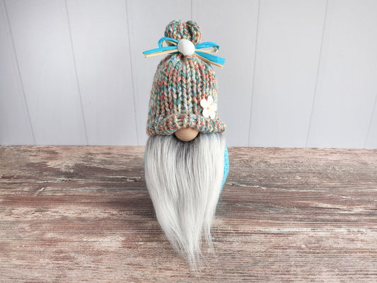 Daisy Beach Gnome: Beachy Summer Home Decor